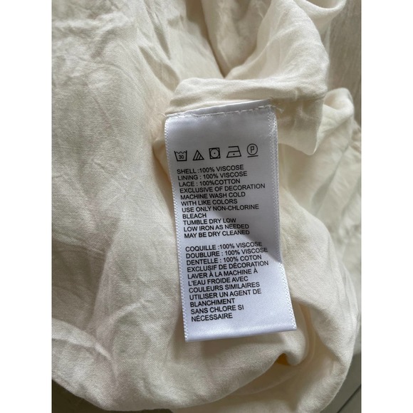 Boho Flutter Sleeve Dress - Picture 10 of 11